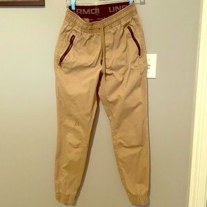 Under Armour size Small Men’s jogger